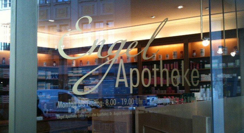 CORPORATE DESIGN ENGEL APOTHEKE MÜNCHEN