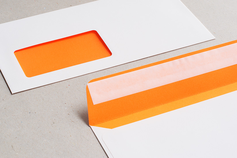 kuvert briefumschlag neon-orange (pantone 804)